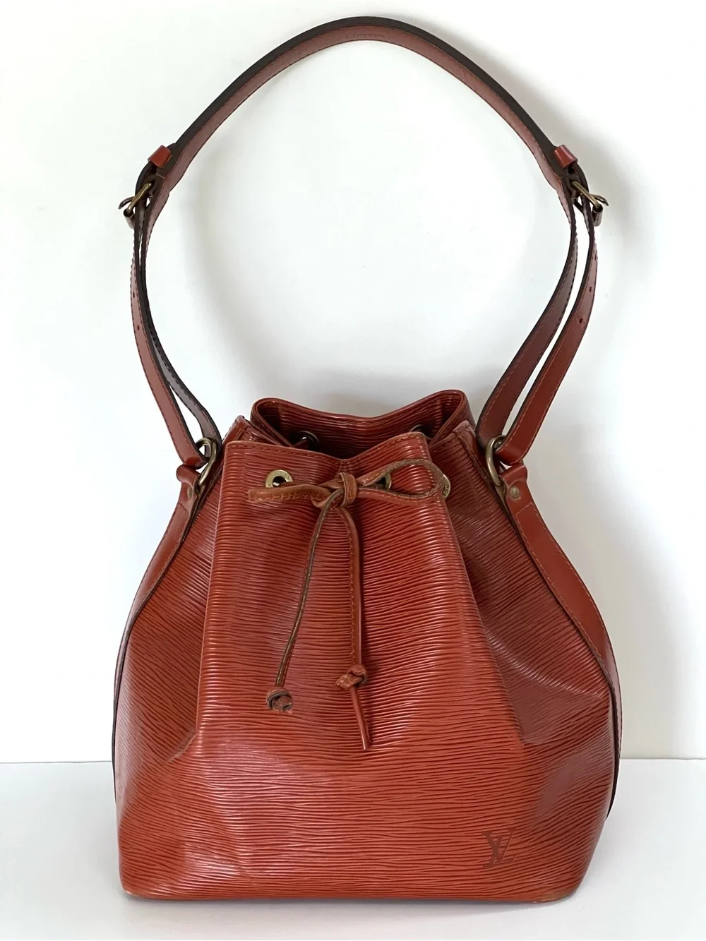 Louis Vuitton Petite Vintage Epi Noe Bucket Bag